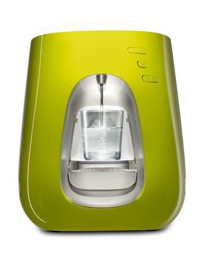 219caec5 green t7 straight on glass of water 10000000850a3003000000